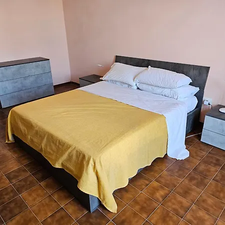 Via Varese, Tuglie, 3 Bed With Balconies * Tuglie